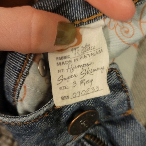 Women's Junior's Low-Rise Studded Shorts by Bullhead | PacSun - Picture 2 of 4